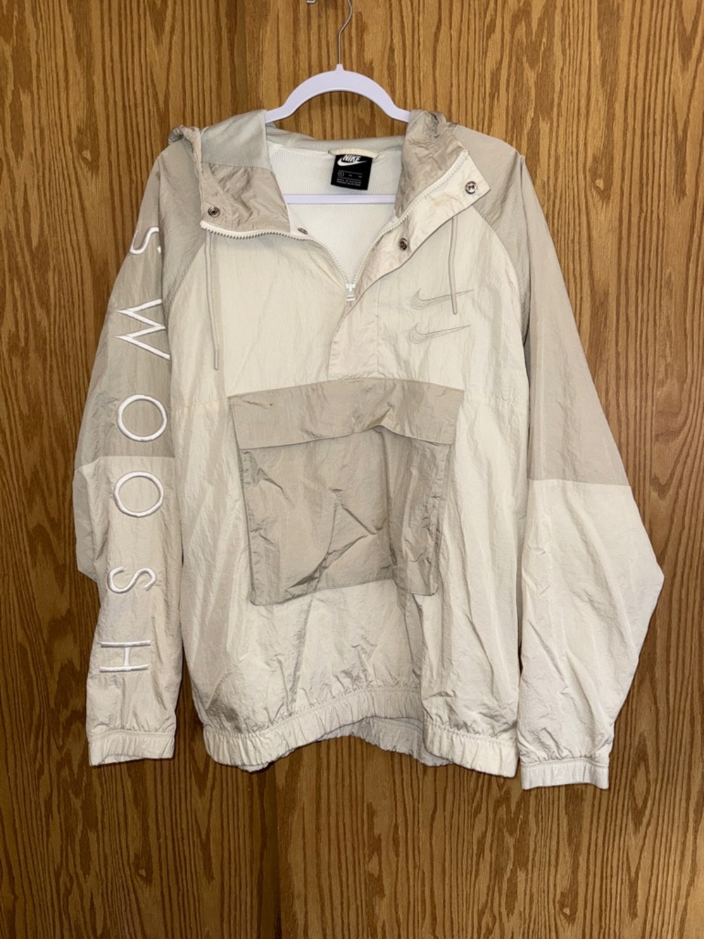 Nike Men’s Two-Tone Cream Windbreaker Pullover